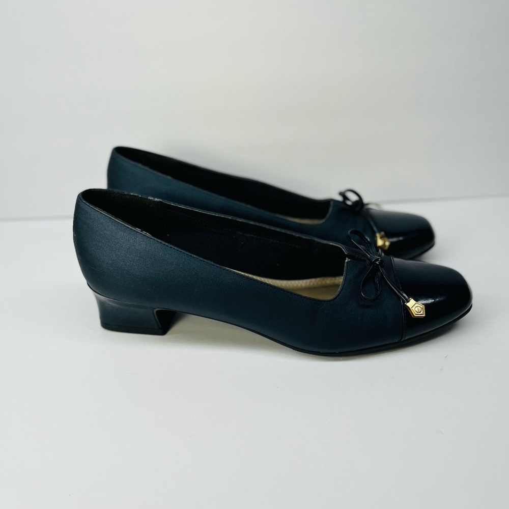 COPY - Hush Puppies Shoes Size 7.5